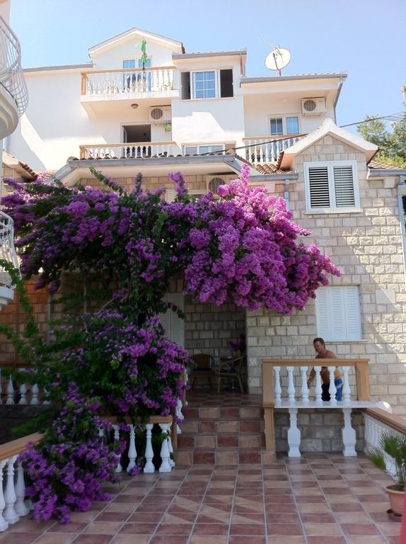 Apartmani Kalinic Bijela Buitenkant foto