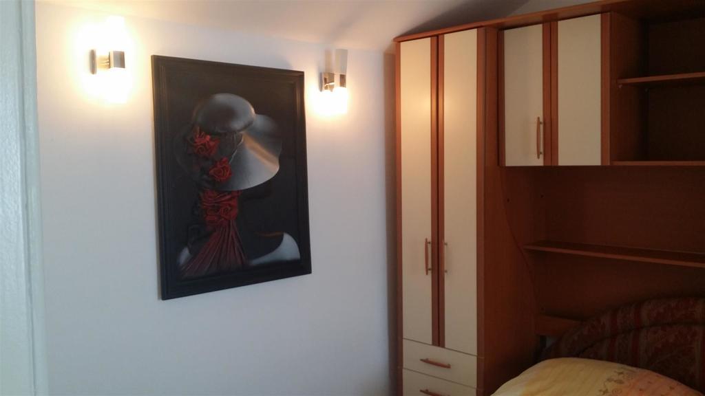 Apartmani Kalinic Bijela Buitenkant foto